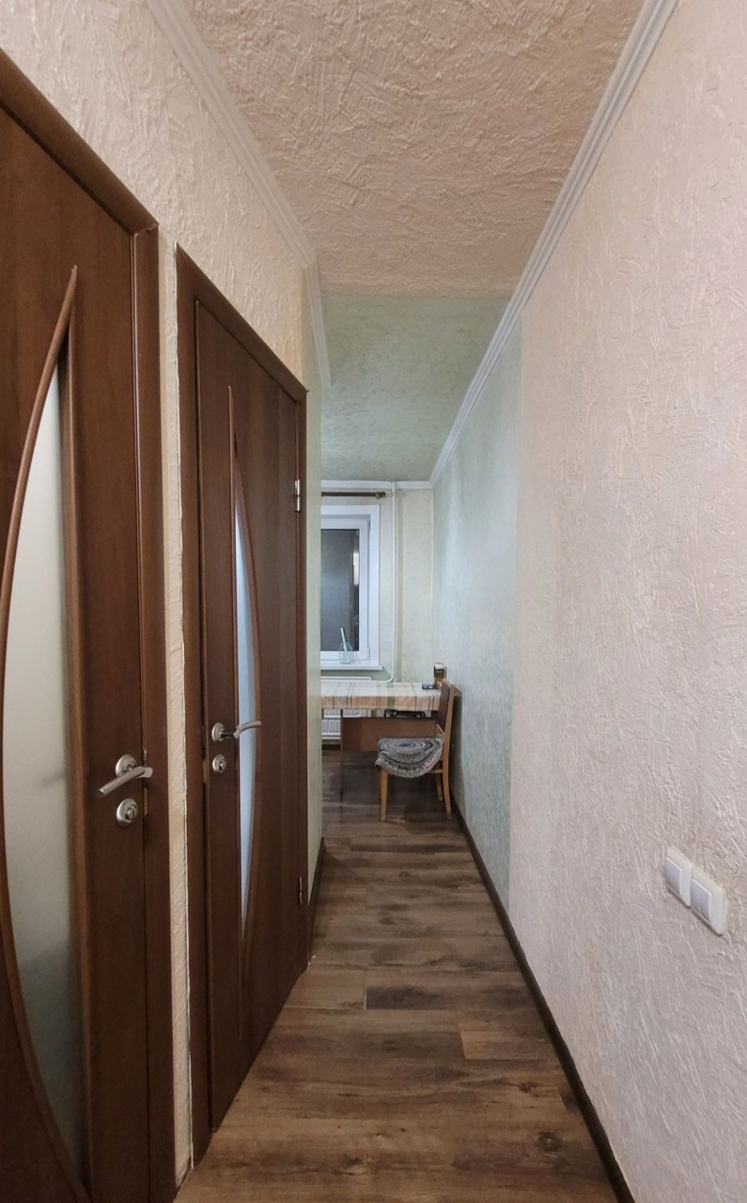 Продам 2-я , р-н Океана 17 шк,4 этаж 17, млн