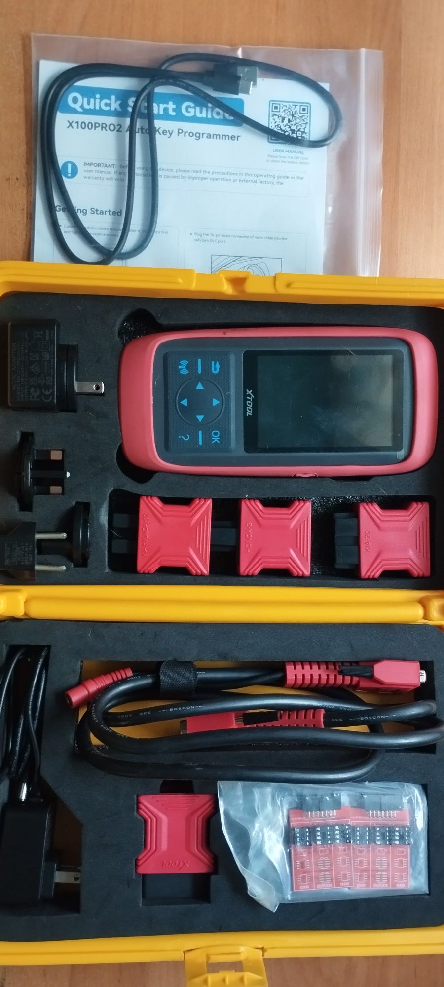 Прибор для привязки ключей и корректировки пробега XTOOL X100 Pro 2
