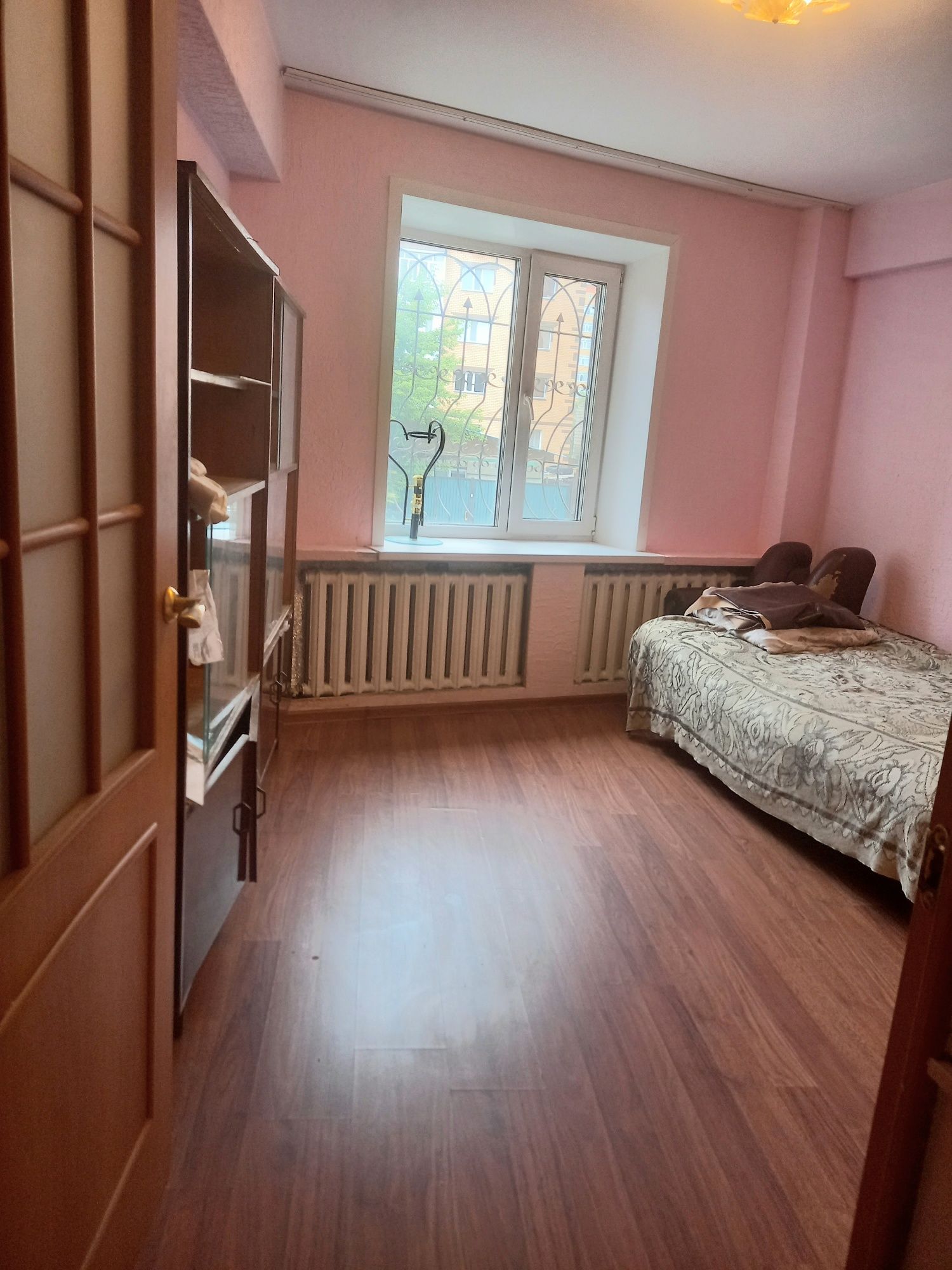 Продаётся 3х комнатная квартира Абая 133