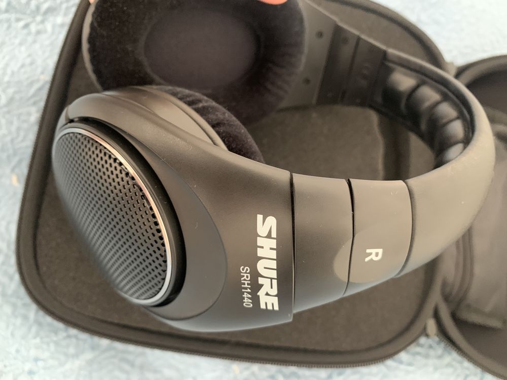 Профессиональные проводные наушники открытого типа SHURE SRH-1440