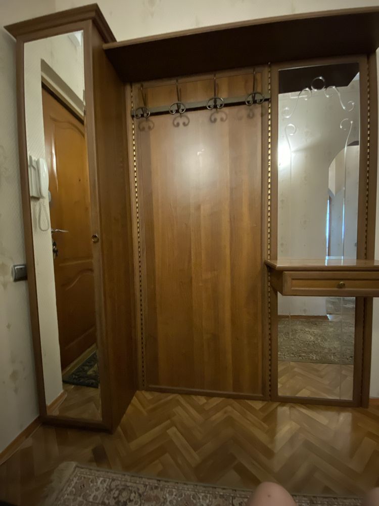 Мебель в прихожую пр-во Италия