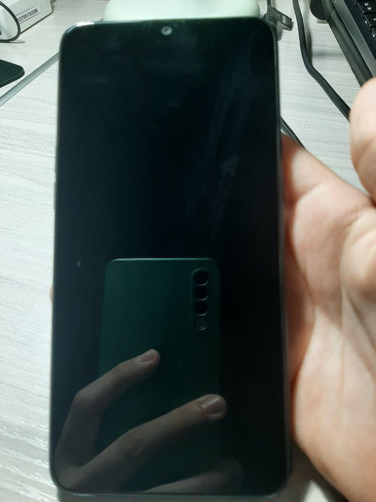 OPPO A12 в идеальном состоянии