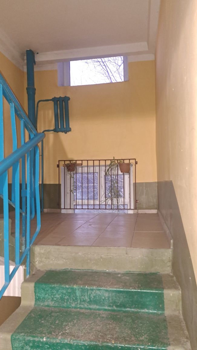 Продам 4х комнатную квартиру
