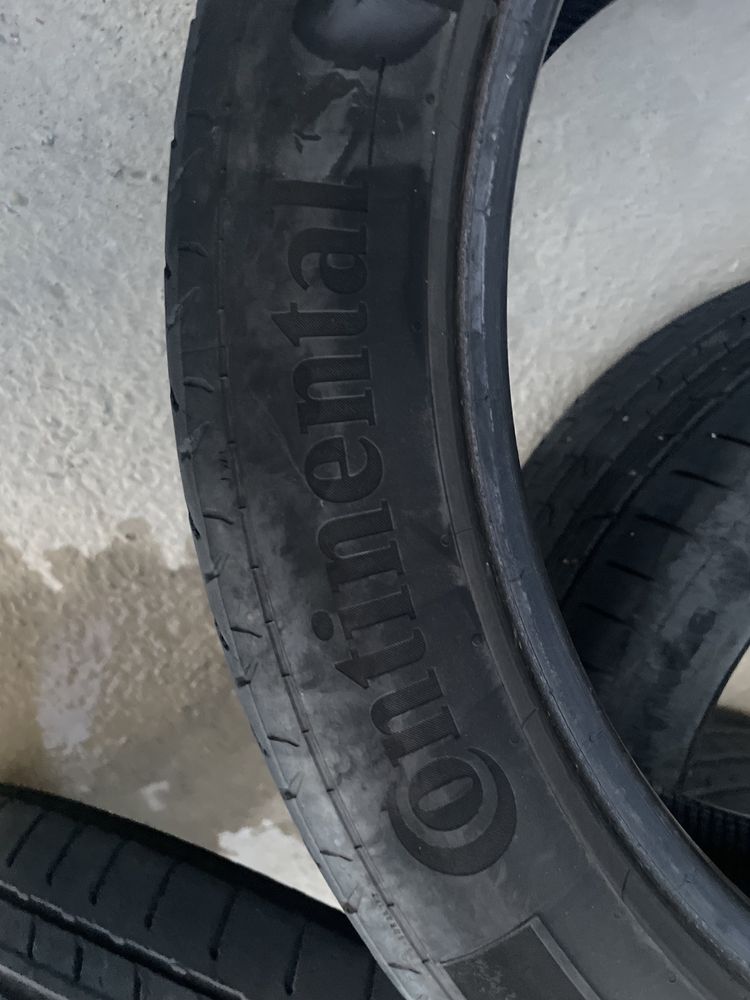 Continental 245 45 R20