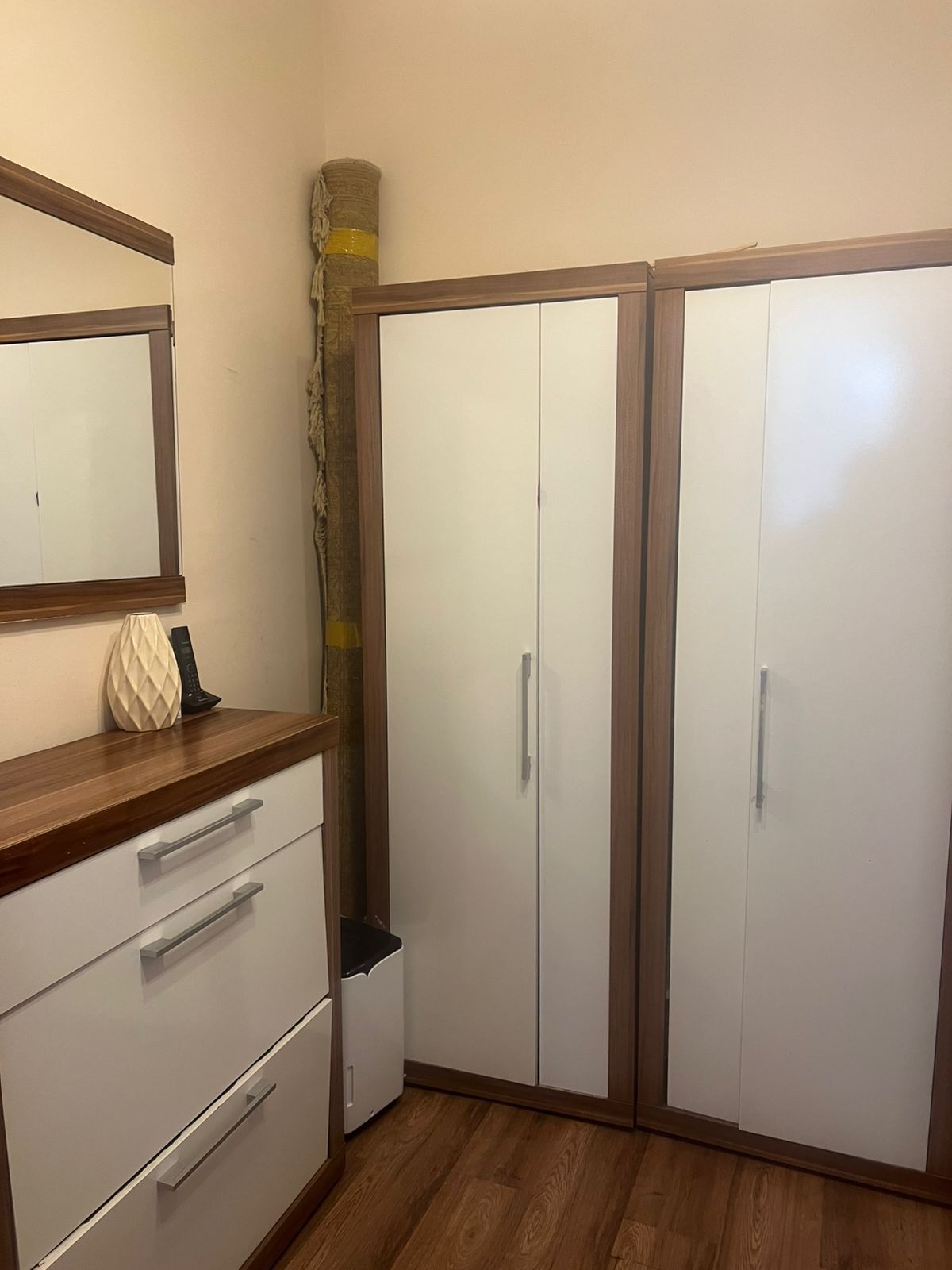 Срочно Продам спальню + прихожая