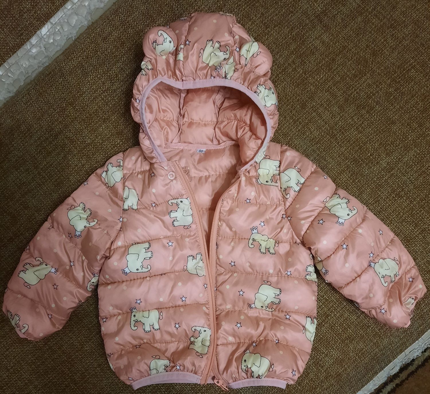 Продам детскую куртку