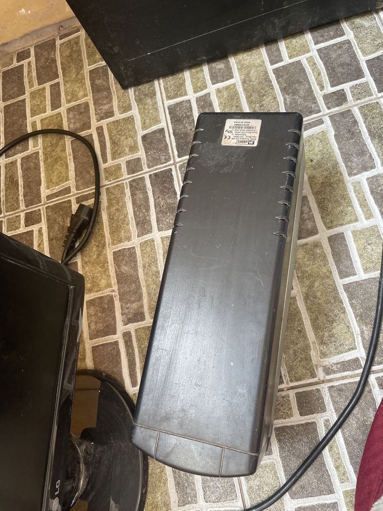 Монитор Процессор блок компьютера ups