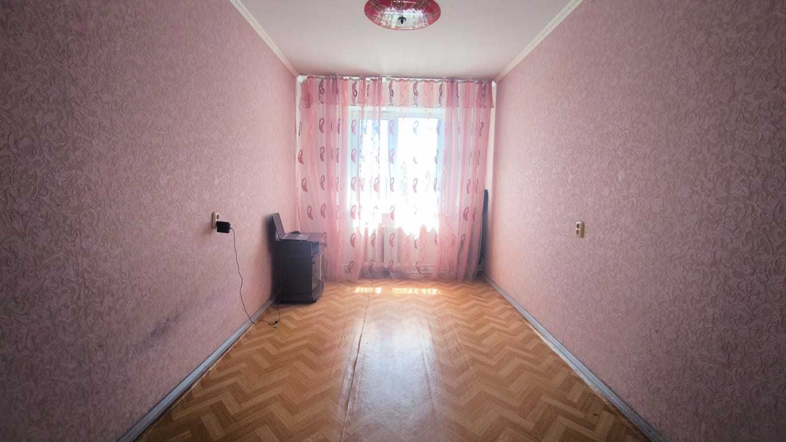 Продам 3 ком квартиру по пр. Металлургов 2(мкр)