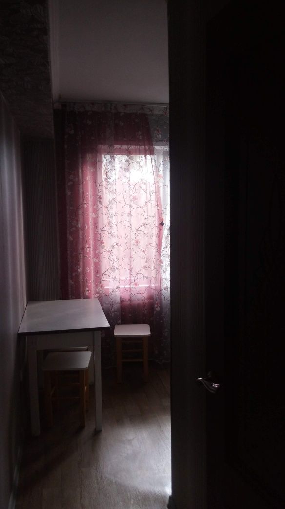 Срочно. Продается 2х комнатная квартира р.н б.Гагарина.
