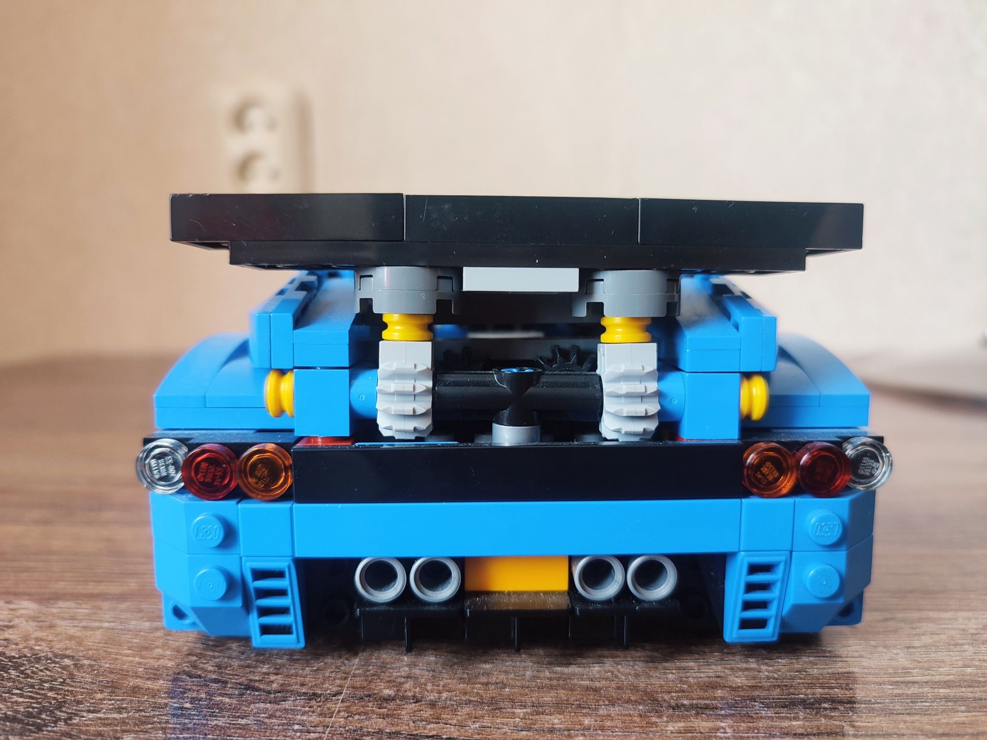 Конструктор Lego Creator 31070 Гоночный автомобиль