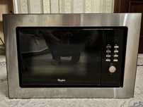 Продам микроволновку Whirlpool на запчасти.