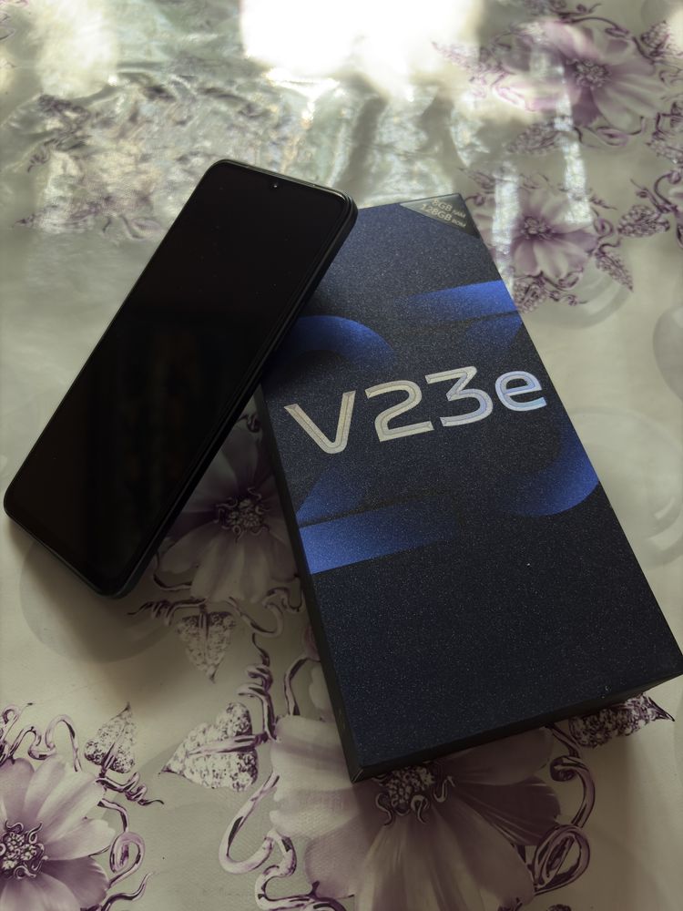 Смартфон Vivo V23e
