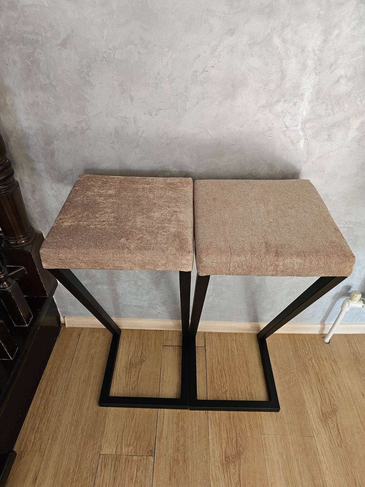Продам барные стулья