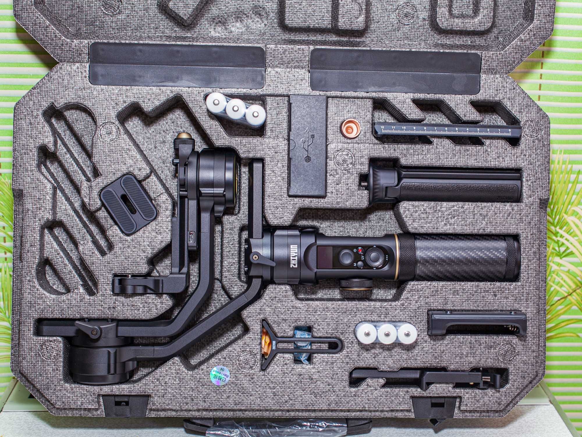 Zhiyun CRANE 2S Комбинированный комплект ручного стабилизатора.