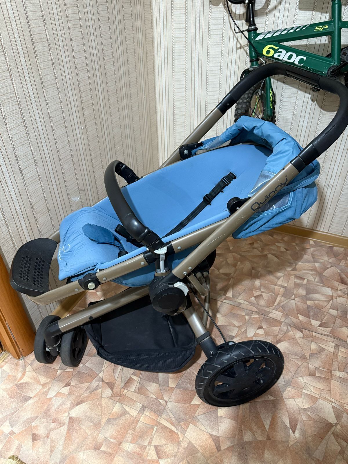 Продам качественную коляску