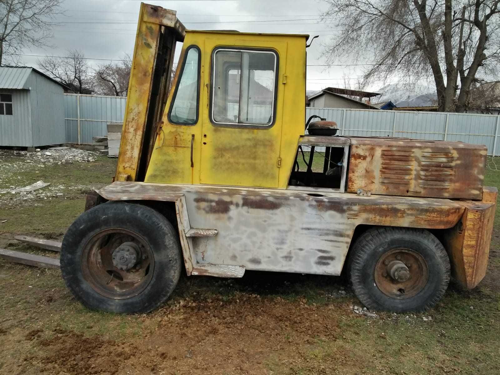 Продам вилочный погрузчик