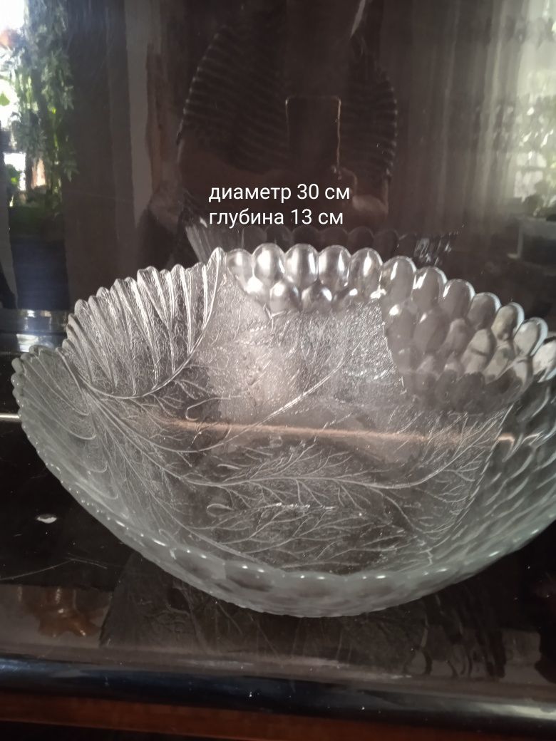 Наборы соль-перец и креманки, большие вазы для фруктов