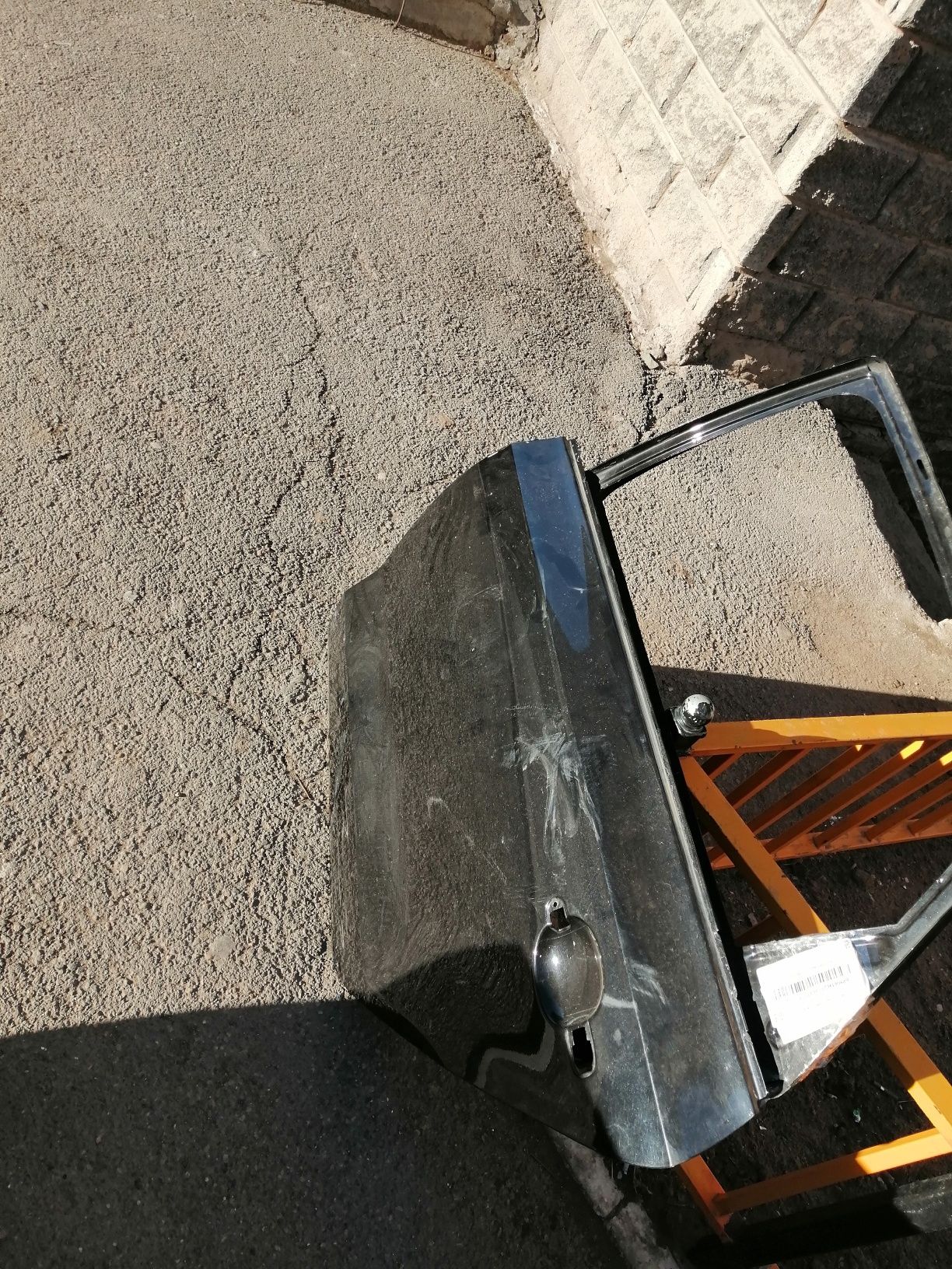 Дверь на поло на volkswagen polo sedan