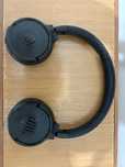 Продаю наушник JBL TUNE 520