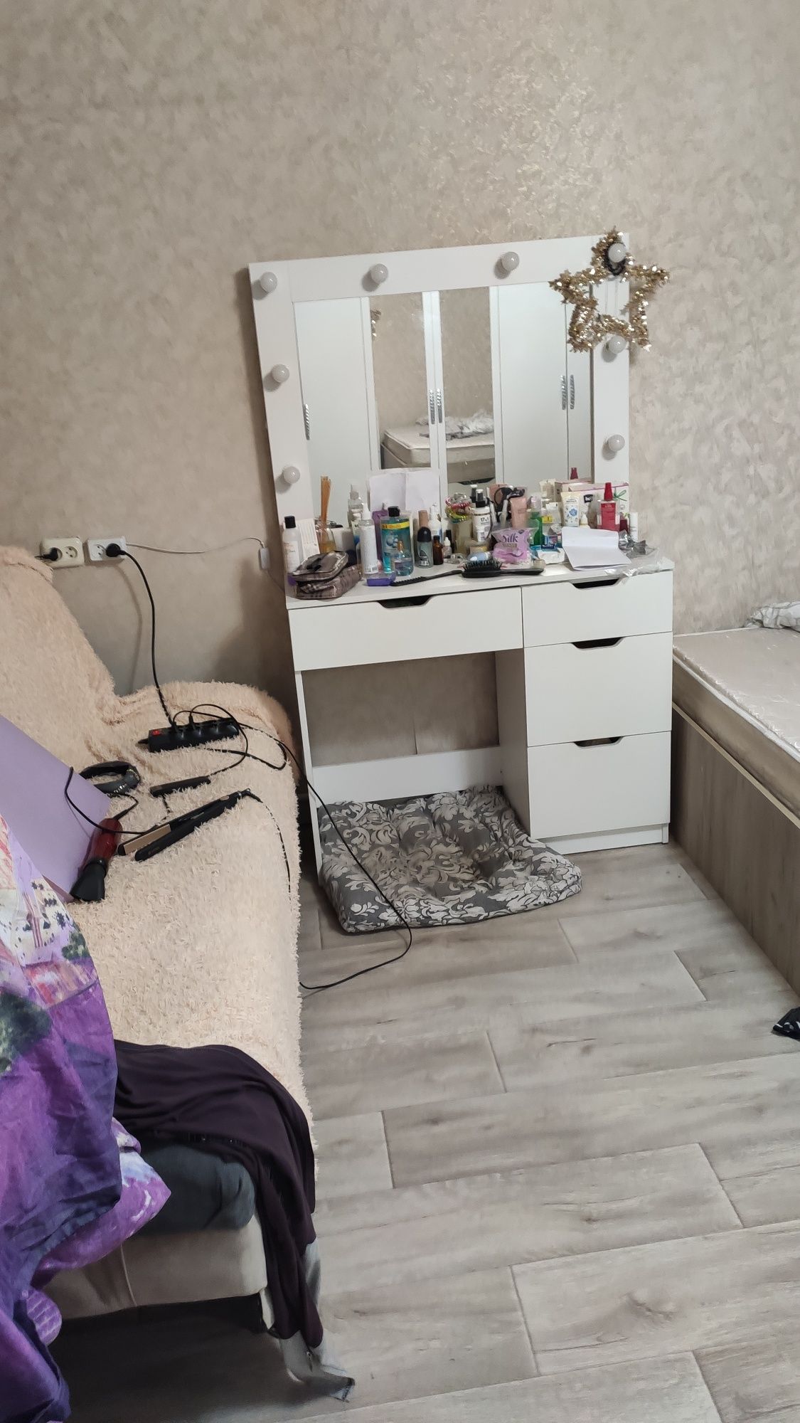 Продаю дом барачного типа .на 6 квартир