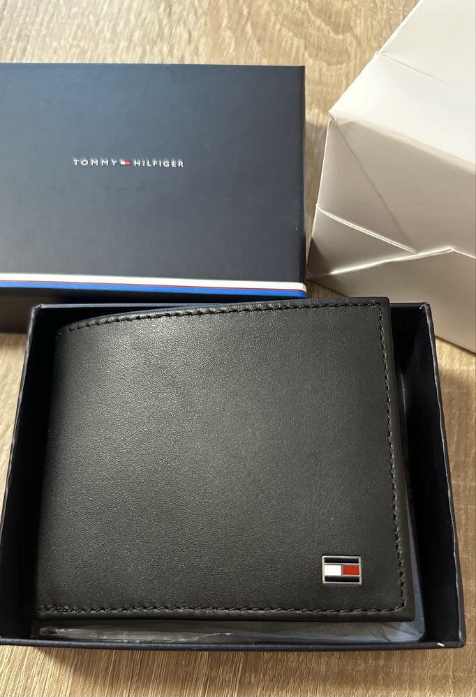 Портмоне Tommy Hilfiger