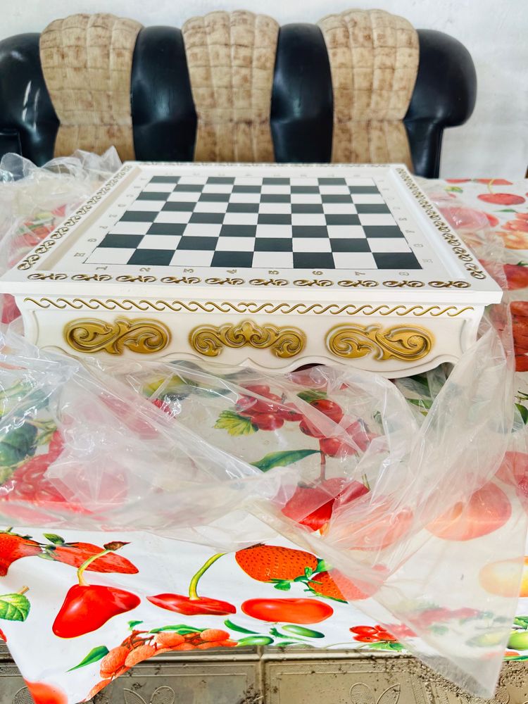 Шахматный ларец , всё из дерево, сувениры
