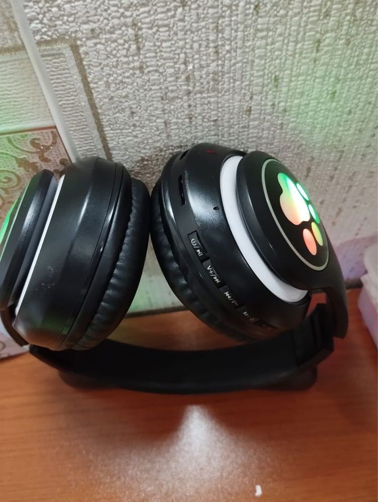 Продам классные наушники