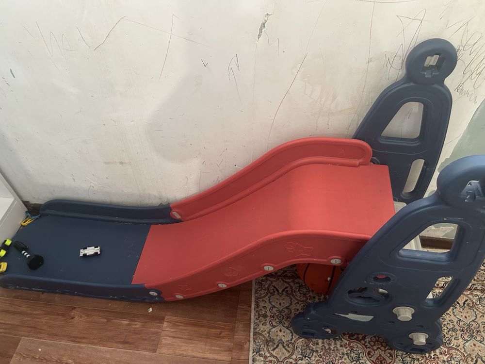 Продаю детскую игровую горку