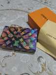 Louis Vuitton қораптары каробкы