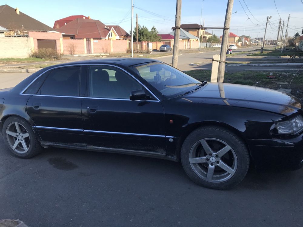 Продам машину ауди А8