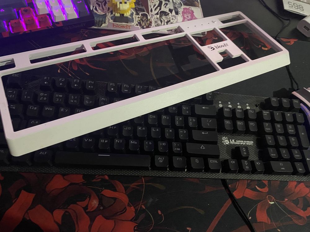 Продам клавиатуру Bloody A4Tech B810RC