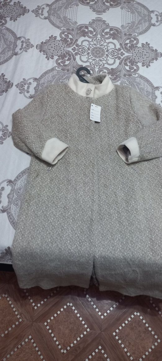Срочно продам пальто альпака