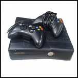 2 оригинальных геймпада для Xbox 360.1 проводной 1 беспроводной