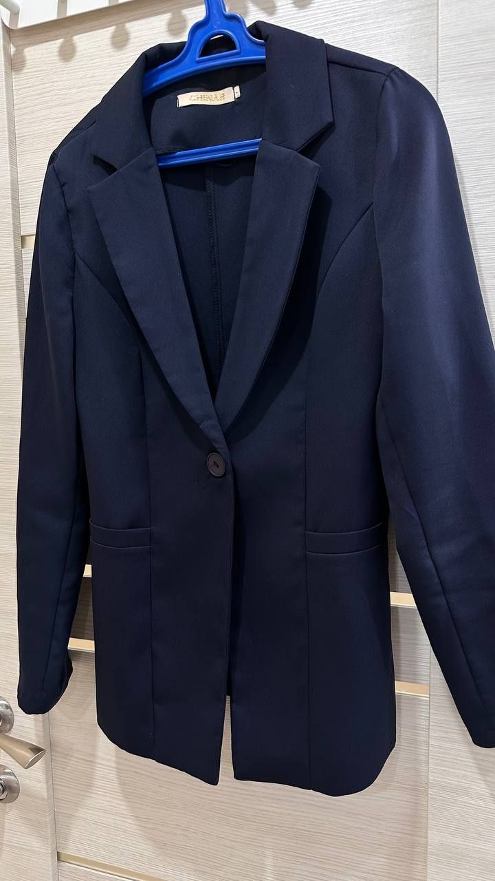 Продам Пиджак р 40-42. цена 3500
