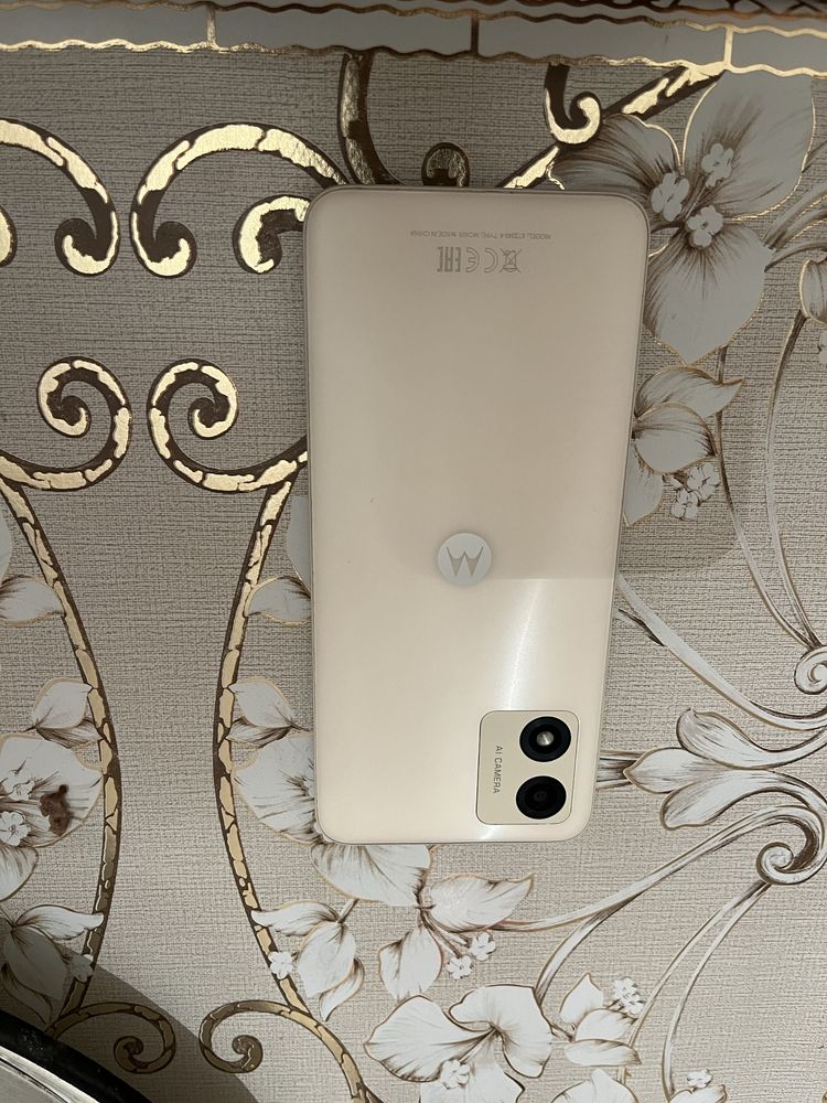moto e13 сатамын 2 болды устап жургениме