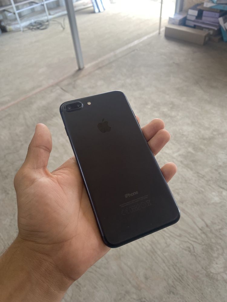 iPhone 7 Plus в хорошем состоянии