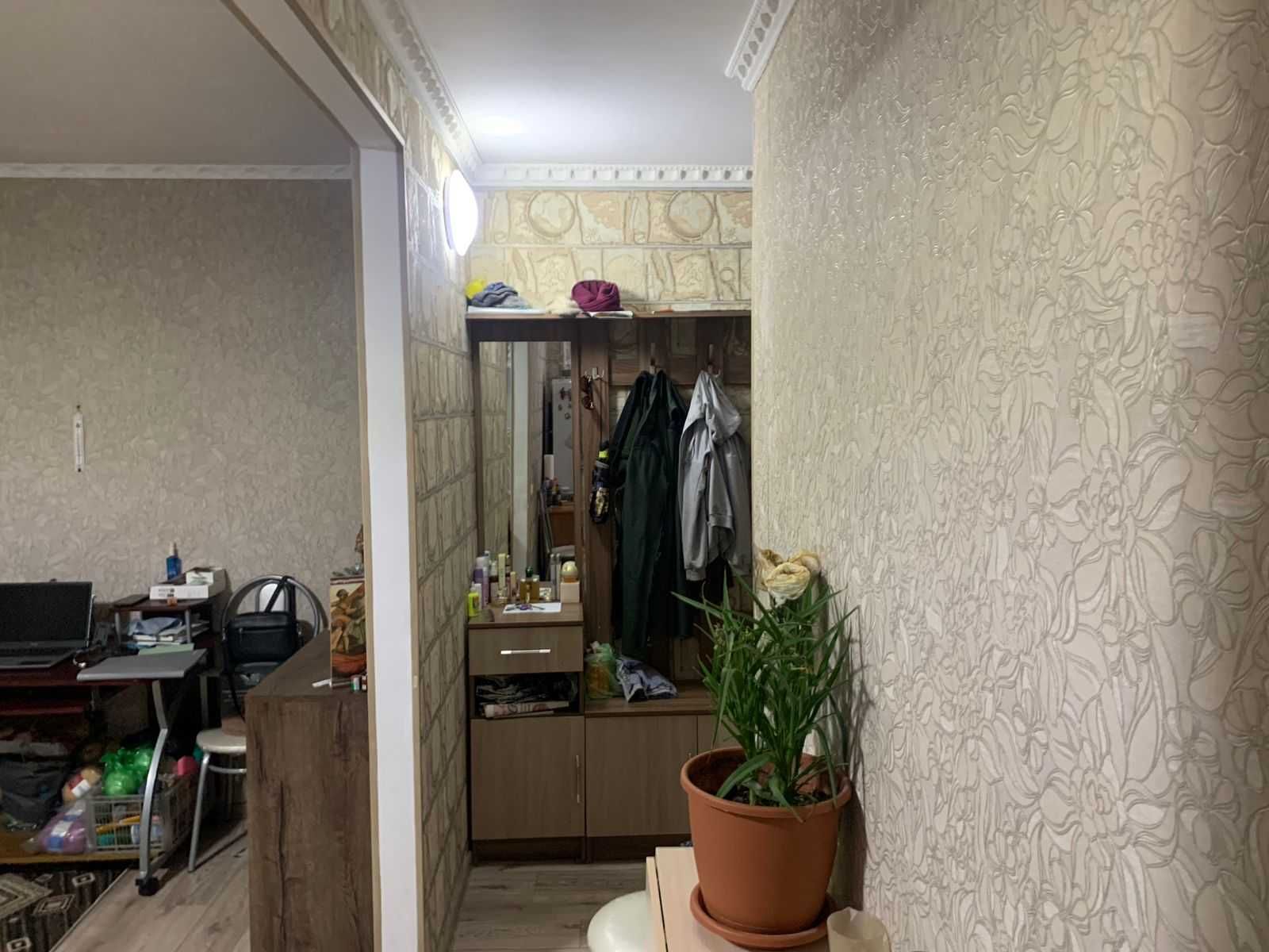 1-комн квартира 2-й этаж в самом центре города. Помощь в ипотеке.