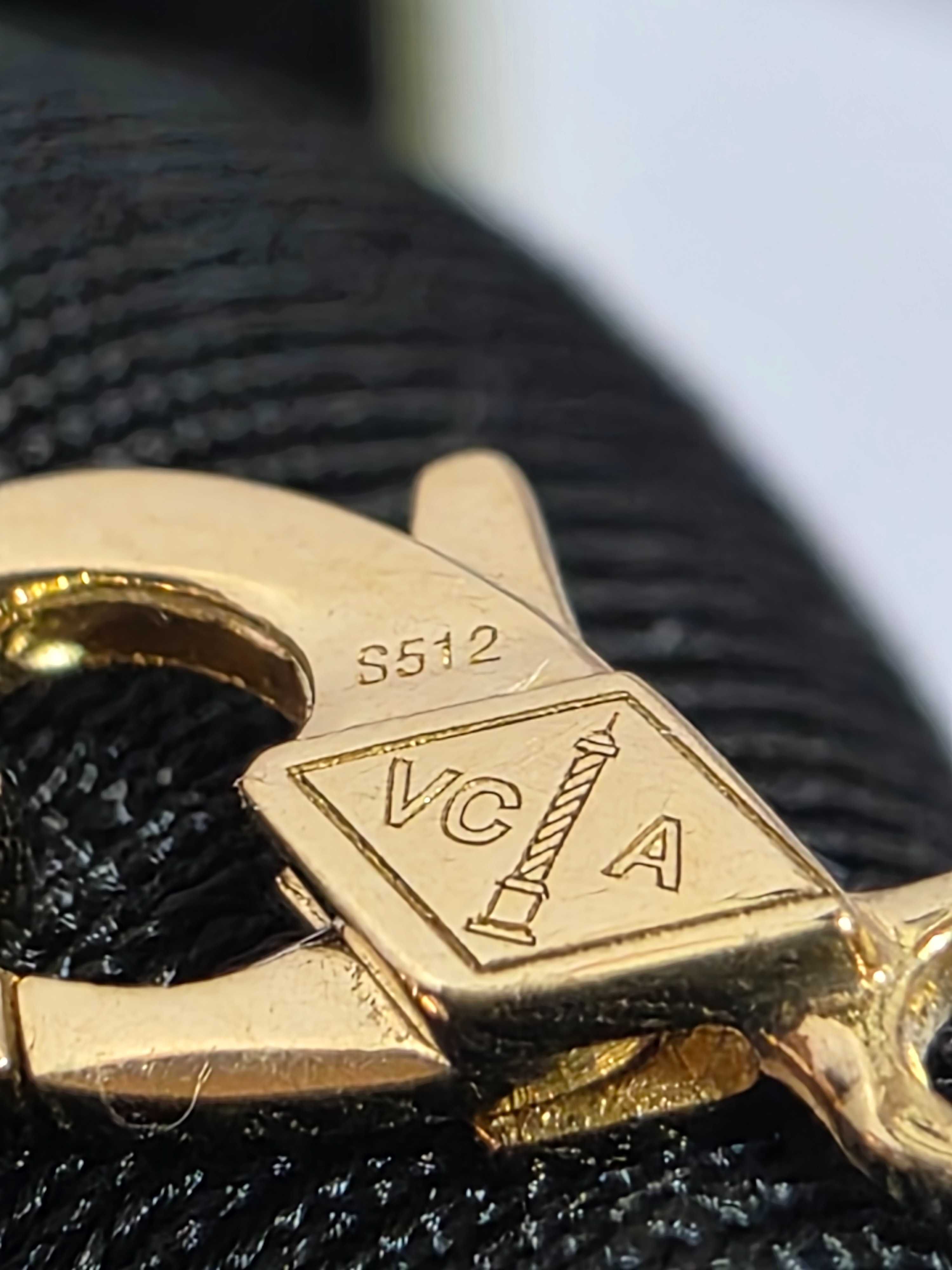 VAN CLEEF & ARPELS
, 
Alhambra
Золотое колье из желтого золота 18k