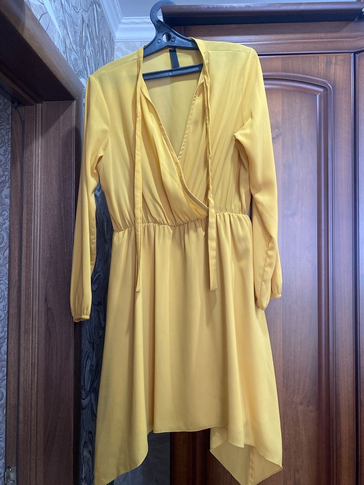 Продам худи  44 рр