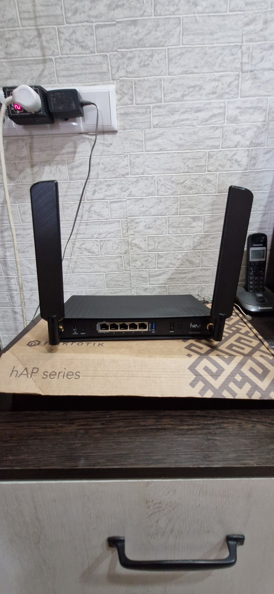 Продам роутер Mikrotik