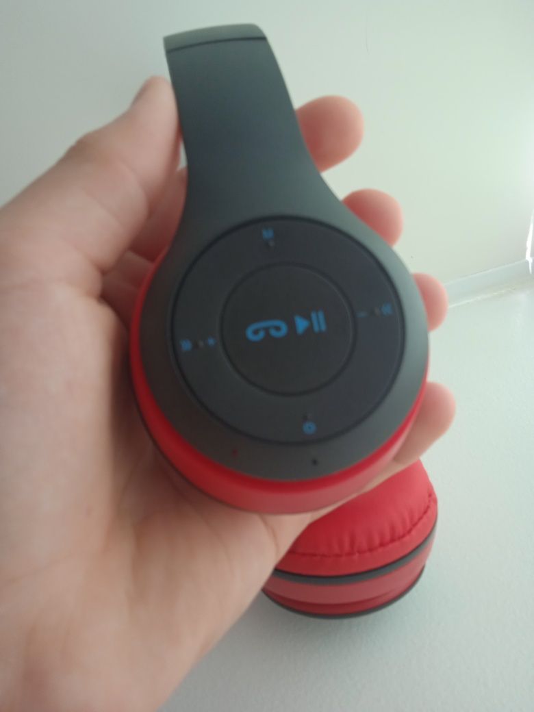 Беспроводные наушники Borophone