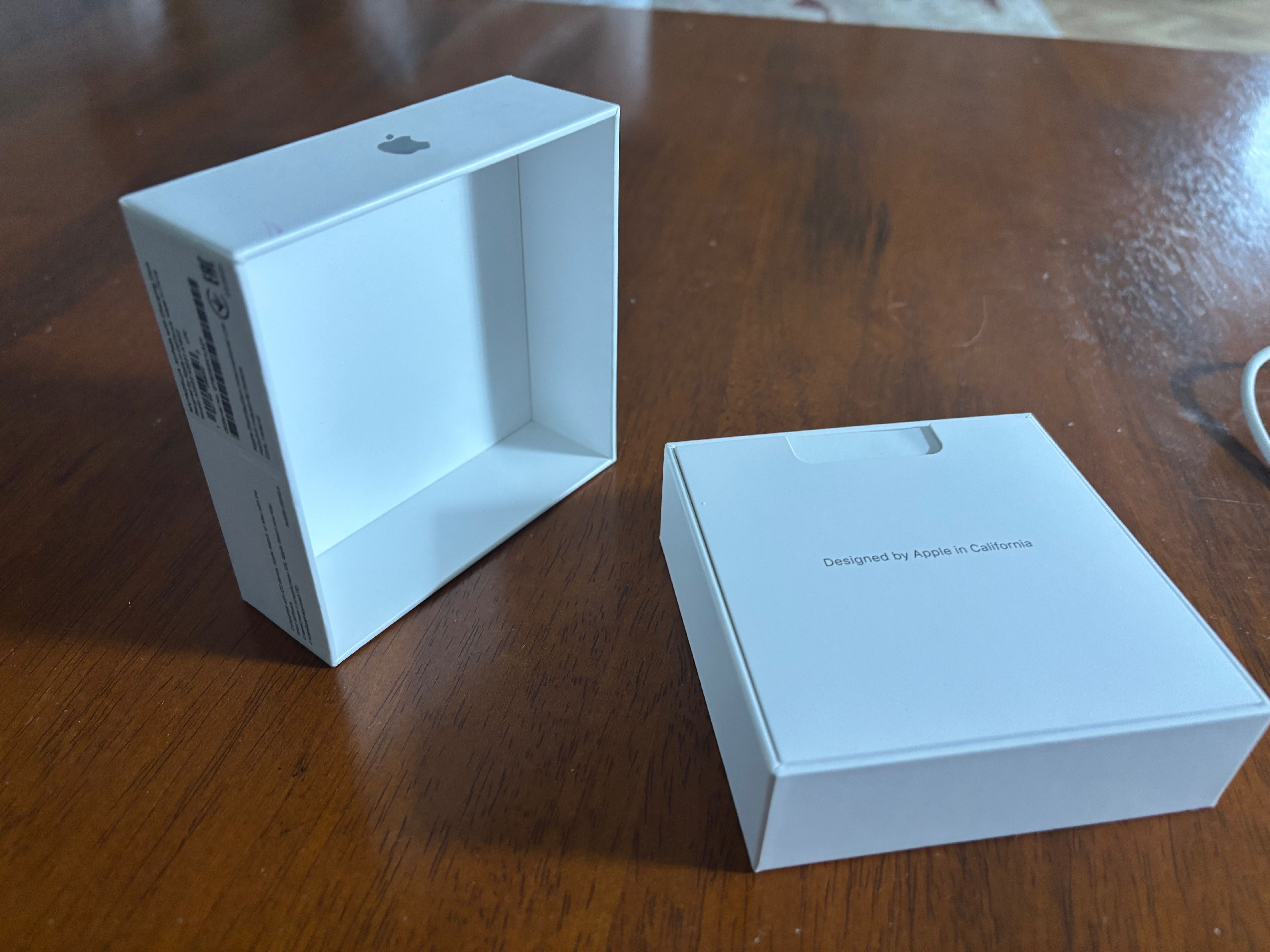 Коробка AirPods 2