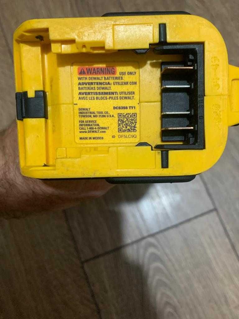 Многофункциональный инструмент DEWALT DCS356