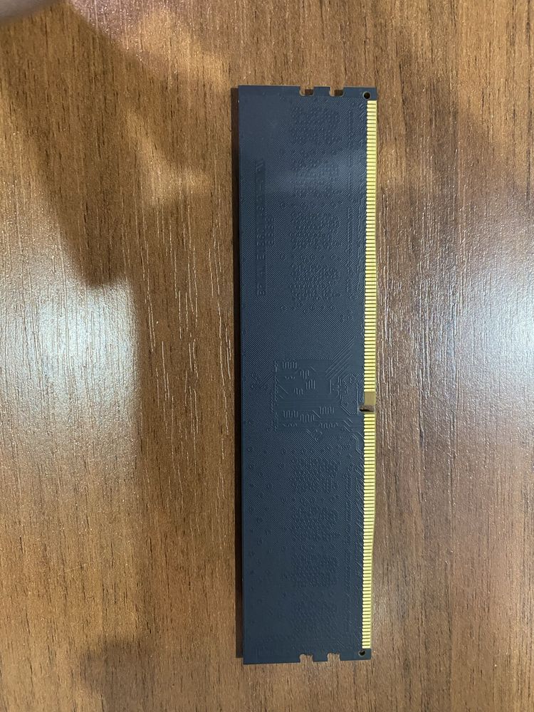 Продаю озу на 8 гб DDR4 2666мгц