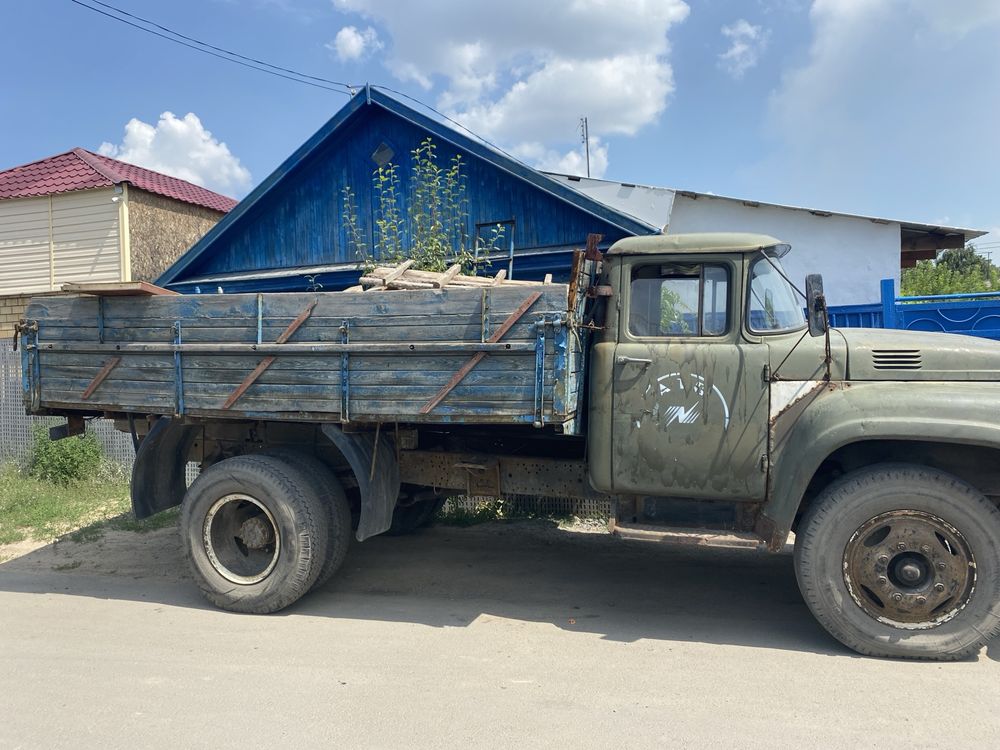 Зил бортовой 130