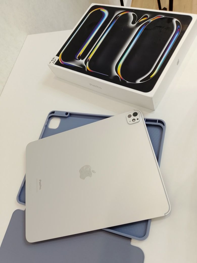Продам iPad Pro 2024 (M4) 13" Wi-Fi 16/1024 ГБ, серебристый