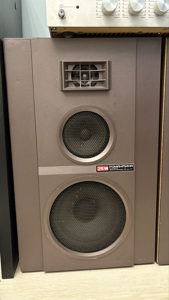 Колонки с аудиоусилителем Романтика 15-120 с Hi-Fi 25W