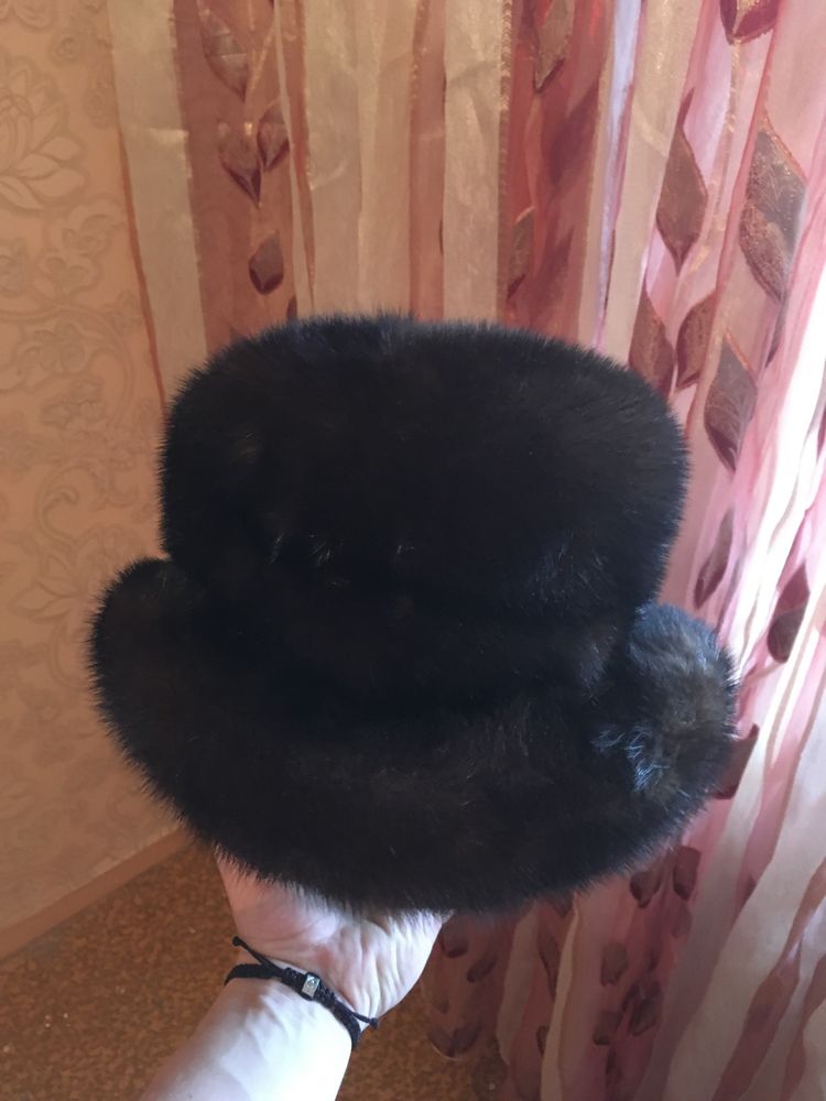 Продам шапки