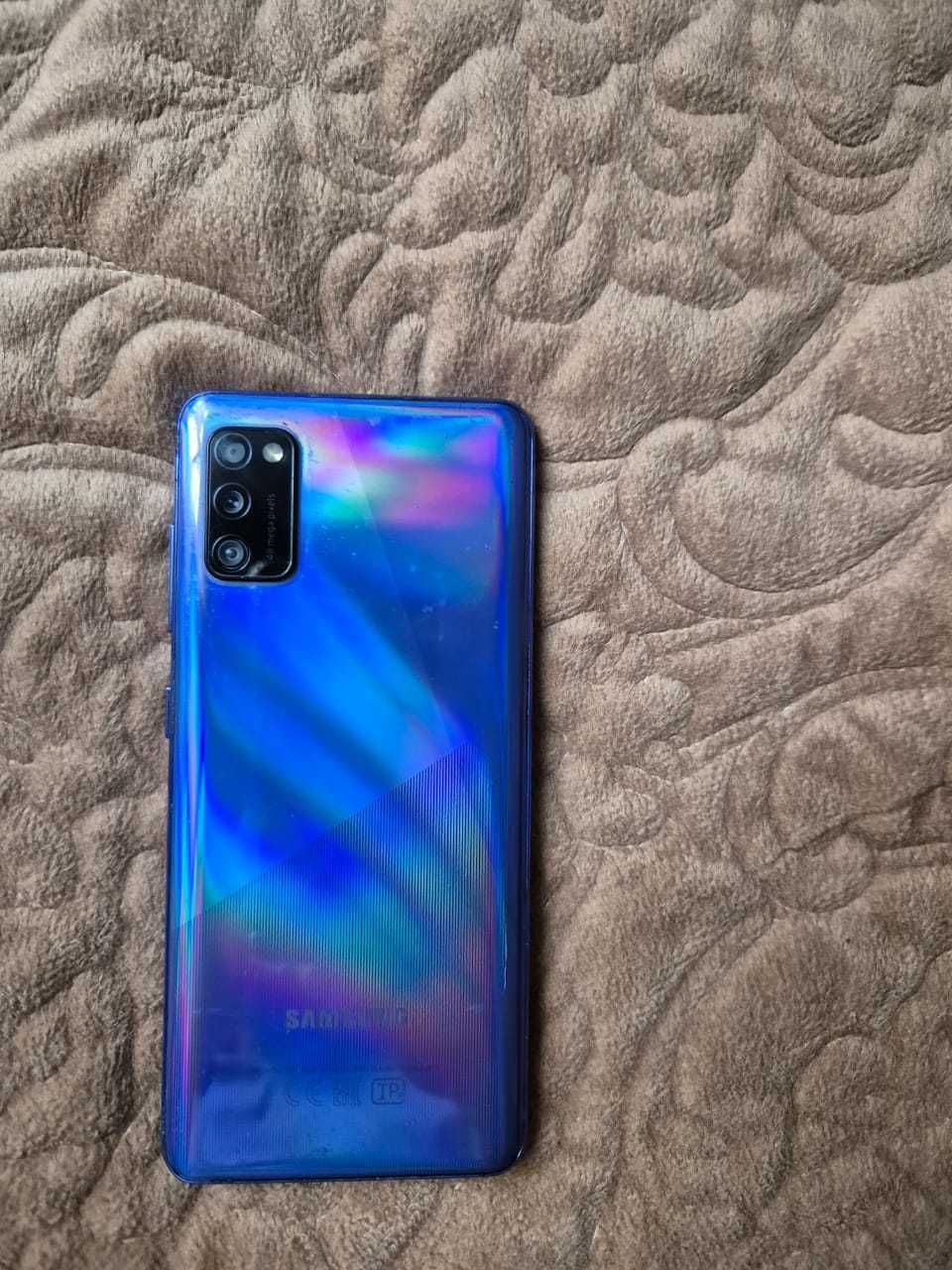 Срочно! Продам мобильный телефон Самсунг GALAXY А-41