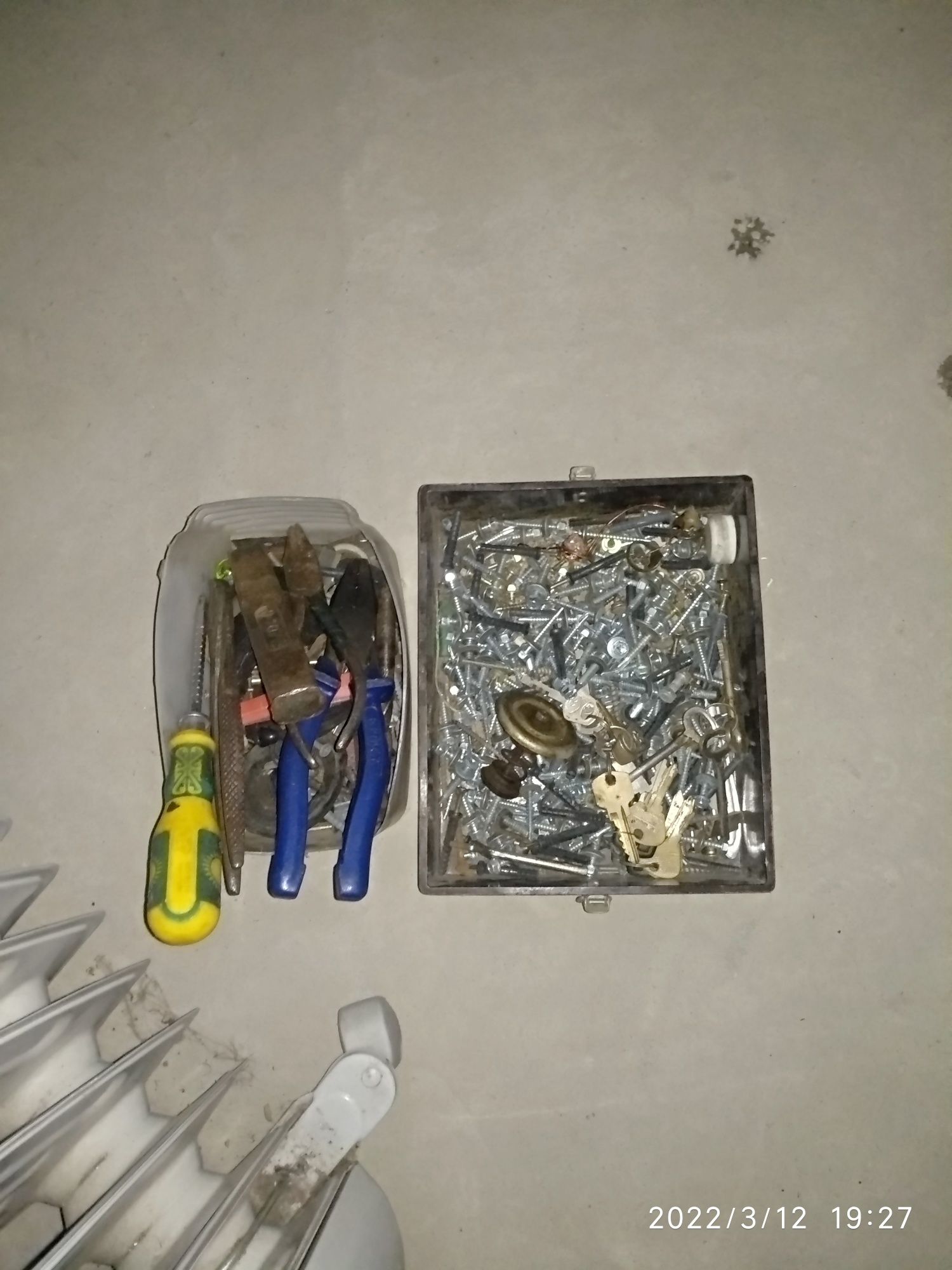 Продам ключи, дверца печная, электродвигатель